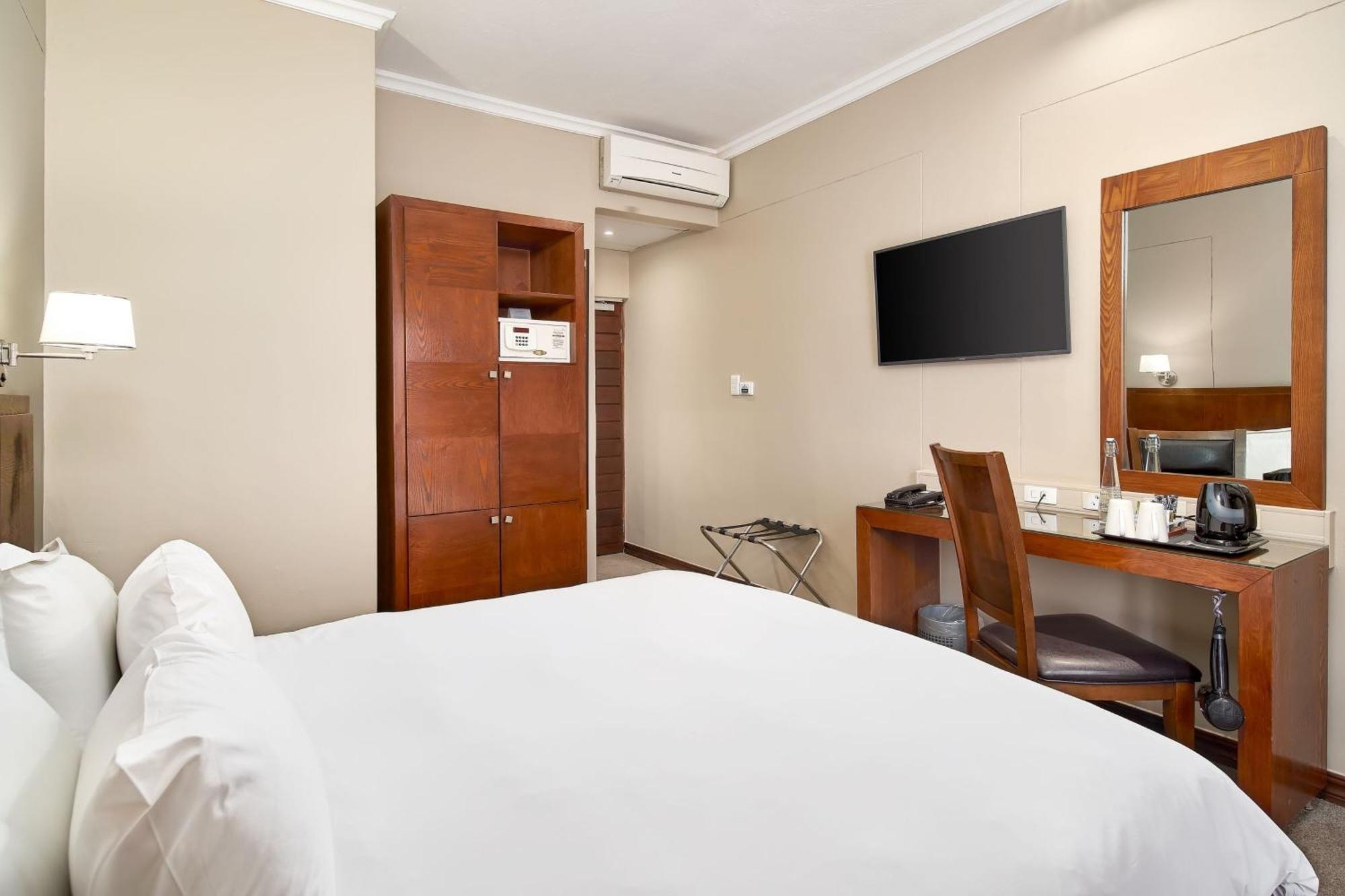 Protea Hotel By Marriott Pretoria Hatfield Oda fotoğraf