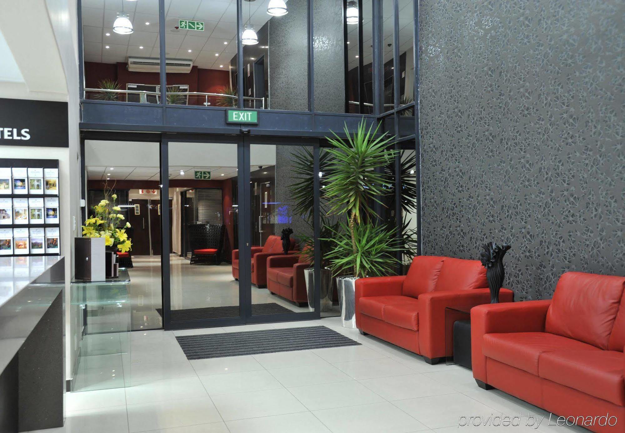 Protea Hotel By Marriott Pretoria Hatfield Dış mekan fotoğraf