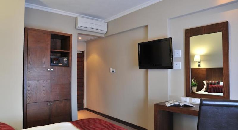 Protea Hotel By Marriott Pretoria Hatfield Dış mekan fotoğraf